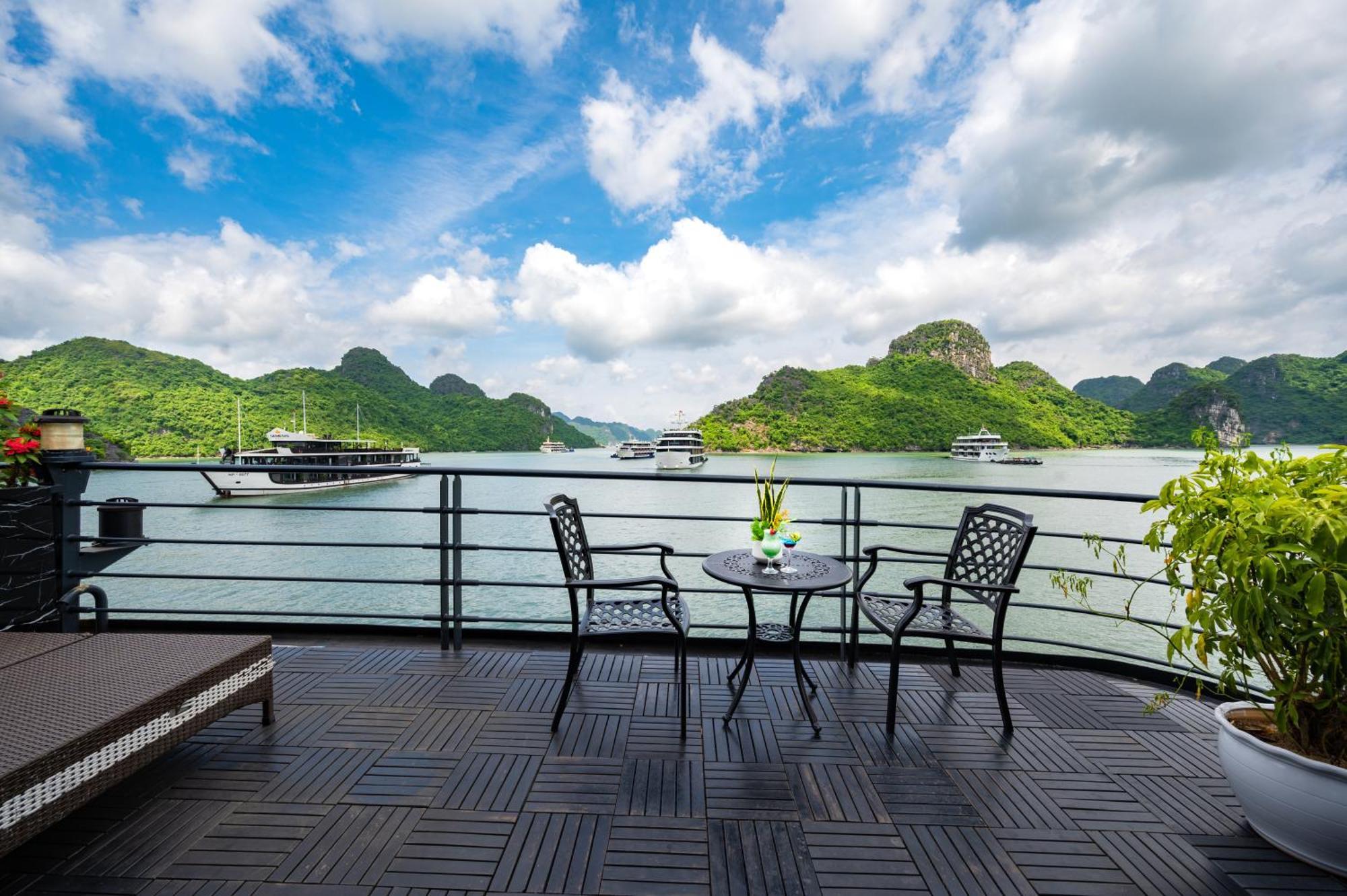 Velar Of The Sea Hotell Ha Long Eksteriør bilde